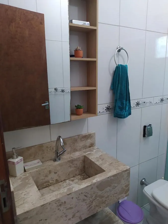 בית נופש בומבינאס Imovel Com 02 Quartos Proxima Ao Morro Do Macaco